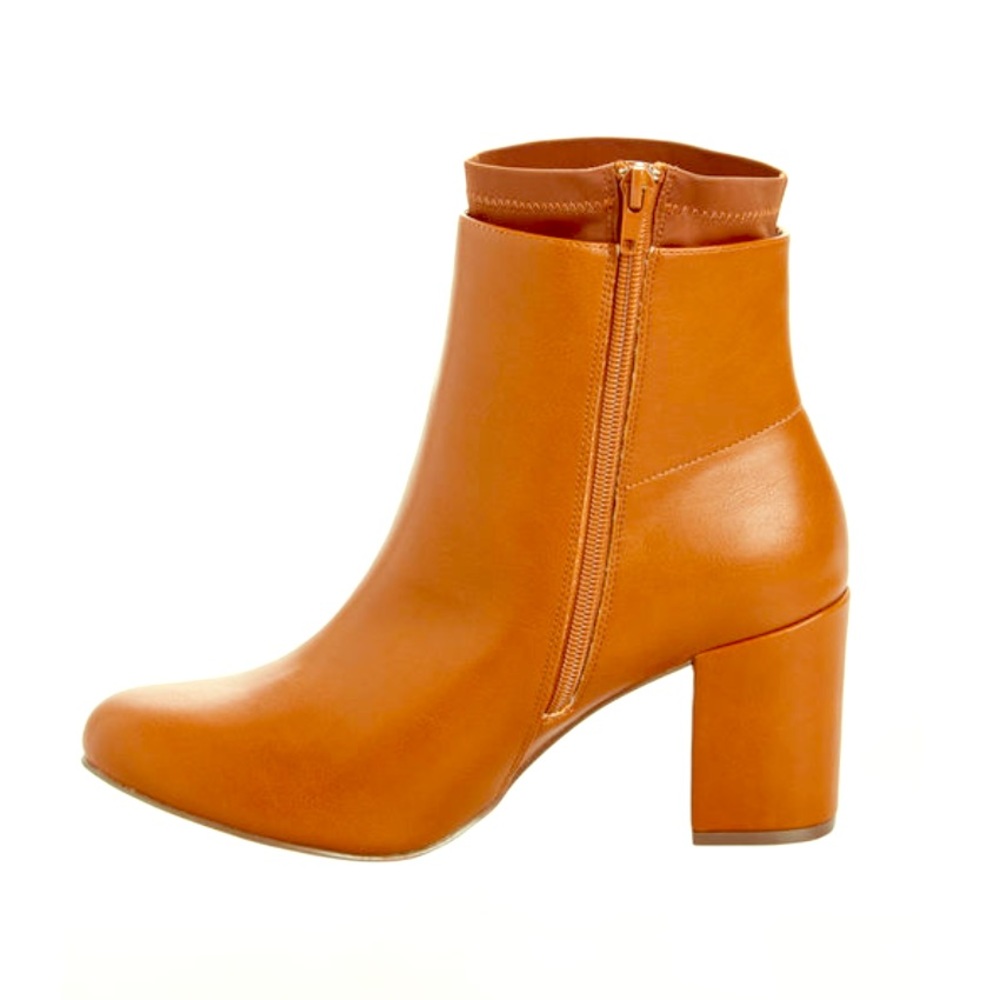 Ashley Stewart Blocked Heel  Bootie. NIB. NWT - Picture 2 of 5